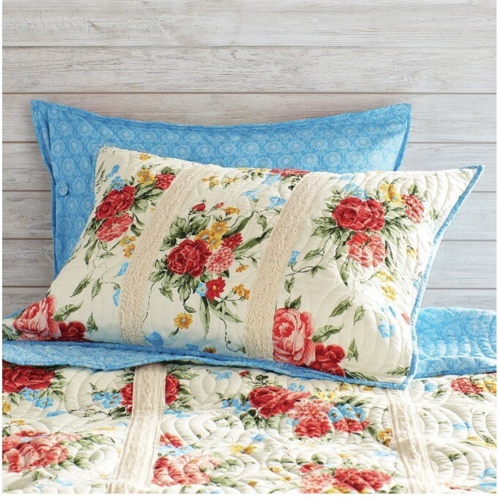 The Pioneer Woman Sweet Rose Quilted Sham Set King Size 2pc NEW